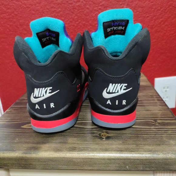 (size 7) Nike Air Jordan 5 Retro Top 3 Black Purple 23 Red - Picture 4 of 8